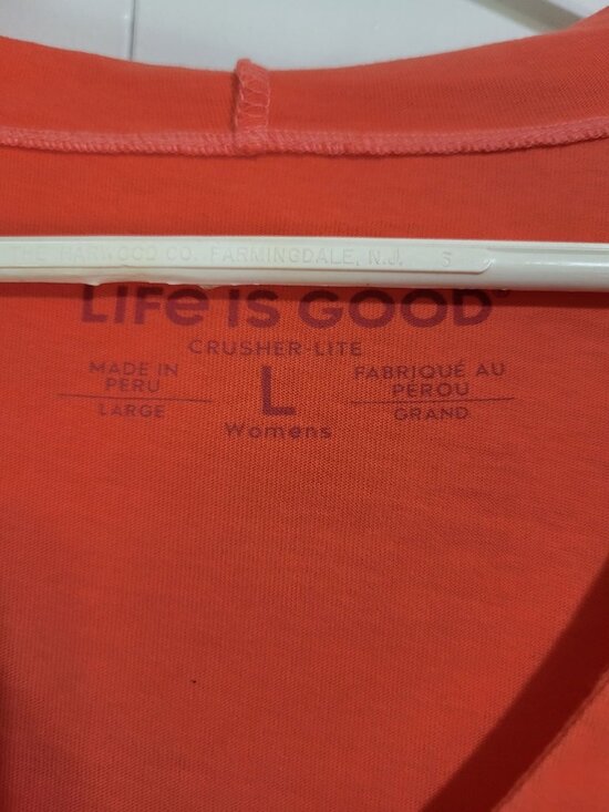 LIFE IS GOOD Women's LG Golden Retriever Adirondack Crusher LITE Hooded Shirt - Picture 3 of 8